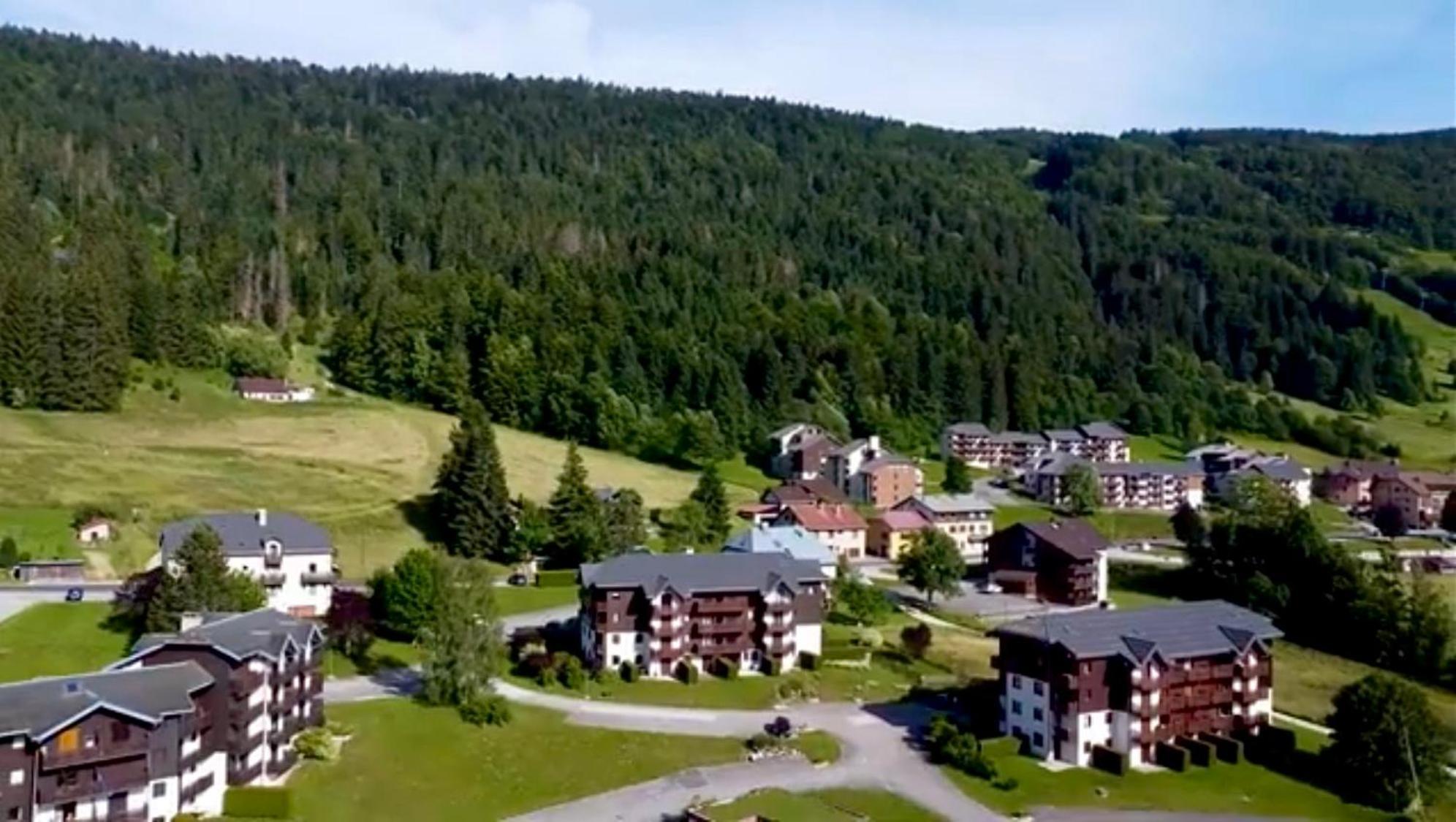 Charmant Appartement Au Pied Des Pistes De Lelex Lélex Exterior foto